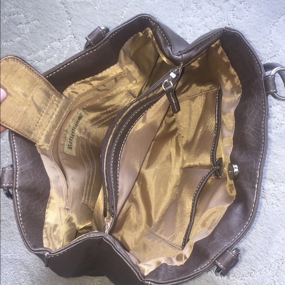 Handbag 👜 - Picture 5 of 8